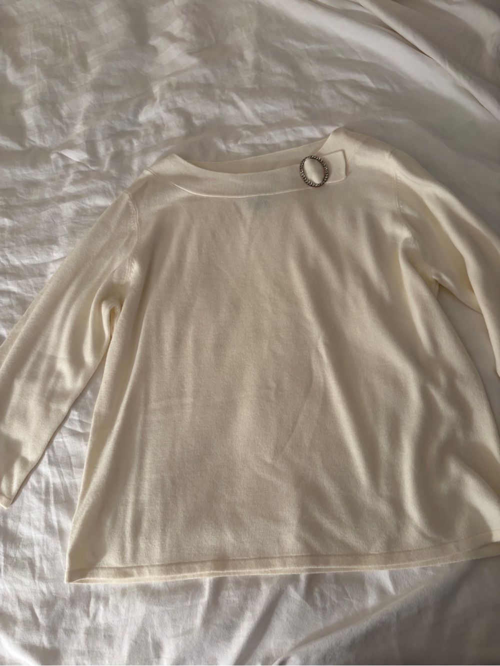 Cream Sweater with Glitter Neck Detail Sz XL
